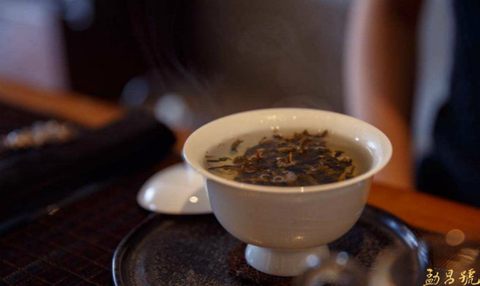 普洱古树茶保护条例已获批 好的古树茶饼将日渐稀有。