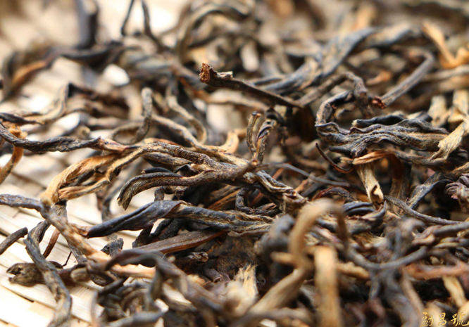 喝过古树红茶吗？古树红茶起源及功效介绍。