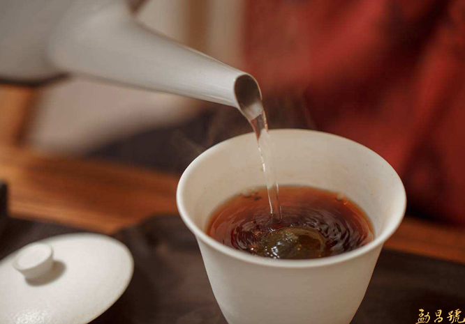 小青柑普洱茶三种冲泡方式了解下。